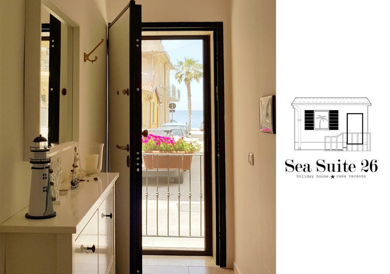 Sea 26 * Scilla